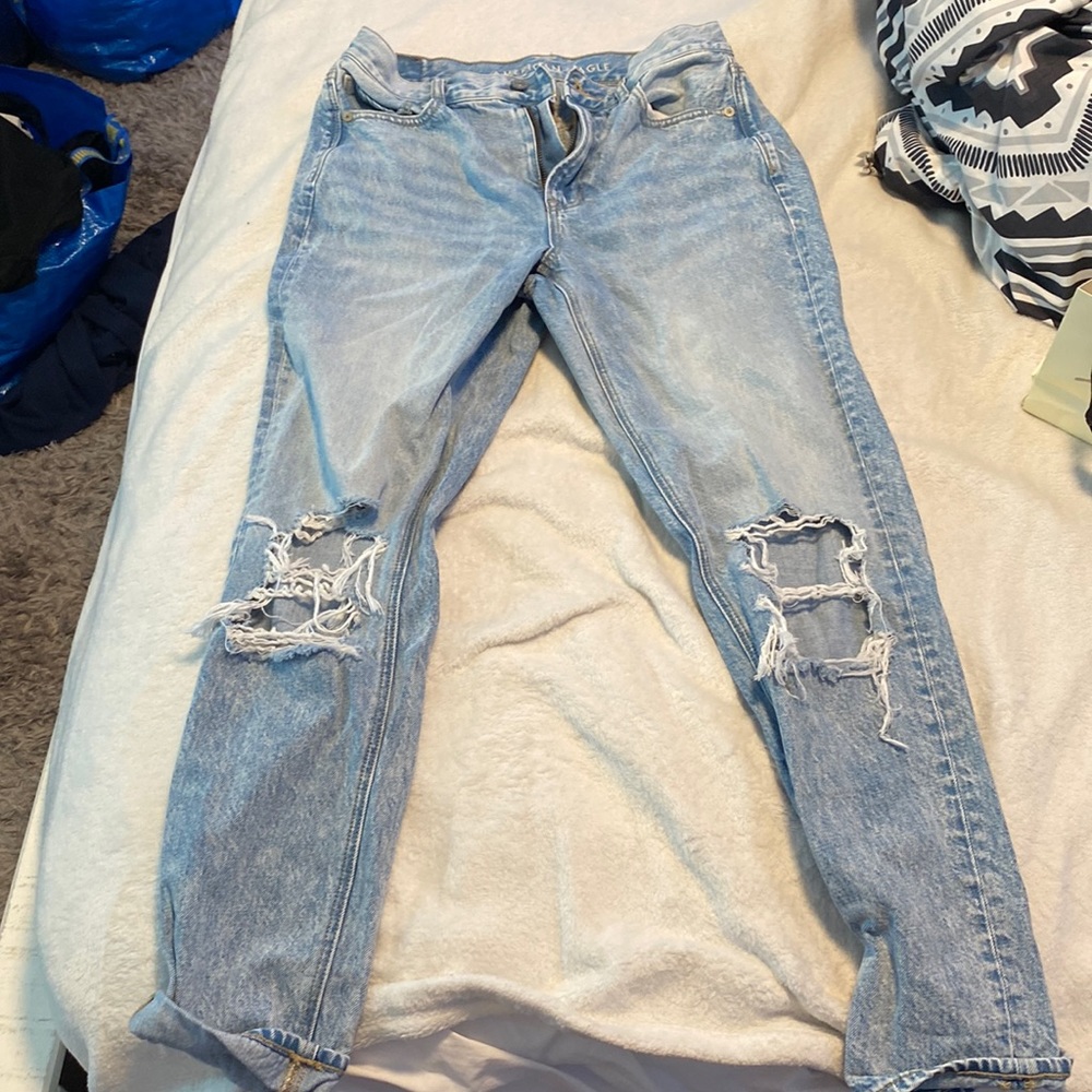 American Eagle Mom Jeans
